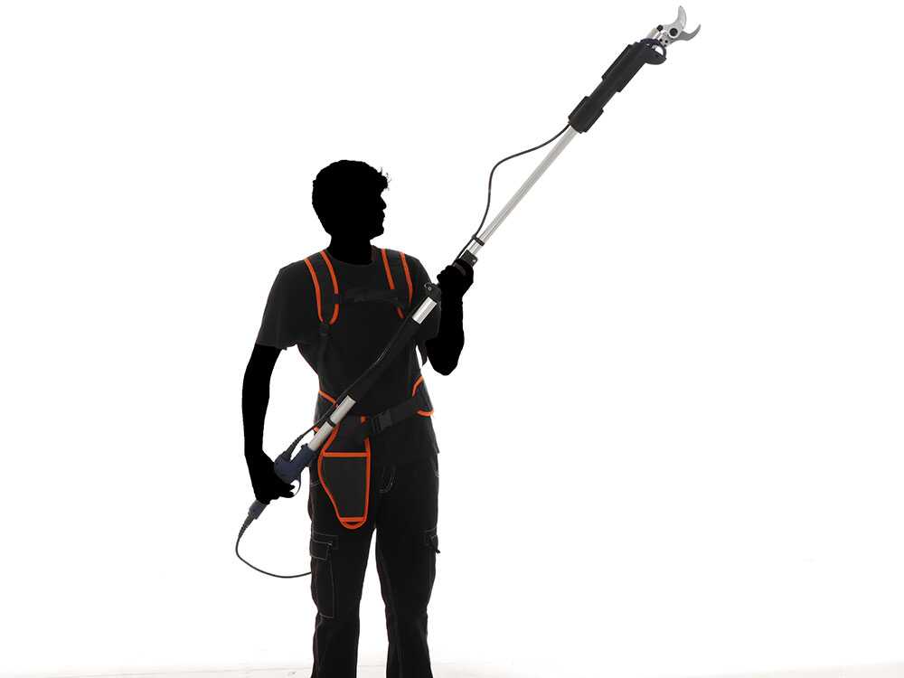 BullMach ARTEMIS 45 Pro - Tijera el&eacute;ctrica de poda con p&eacute;rtiga - 150/210 cm
