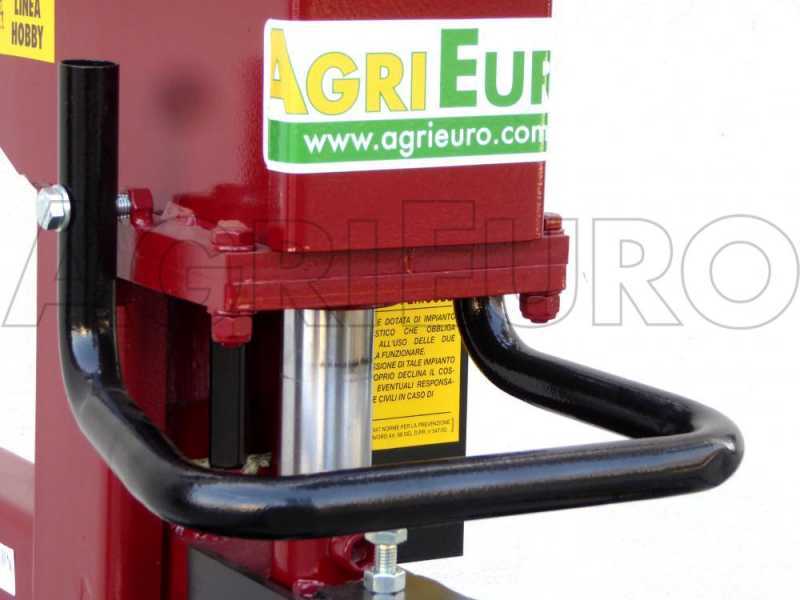 Rajadora de le&ntilde;a vertical para tractor AgriEuro SIT 20 toneladas, carrera 1000 mm
