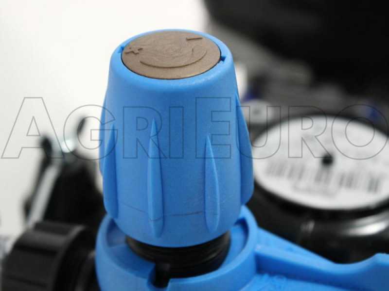 Carretilla fumigadora - Bomba Comet MC 25 con motor el&eacute;ctrico - Dep&oacute;sito 120L