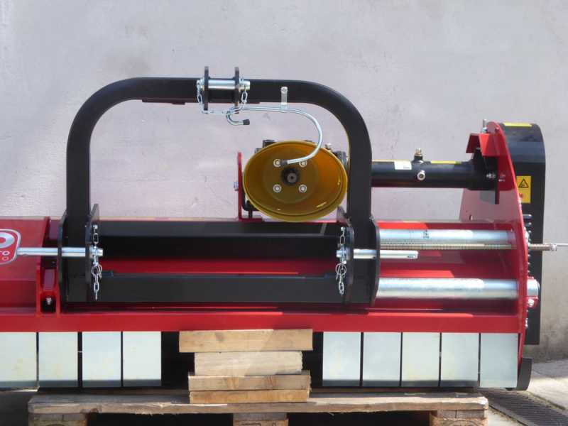 Trituradora de martillos para tractor Ceccato Trincione 400 4T1600M desplazamiento manual