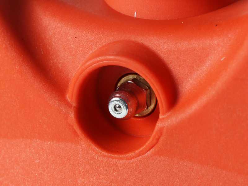 Aima Zeus - Cabezal vareador de aceitunas universal para desbrozadoras de gasolina