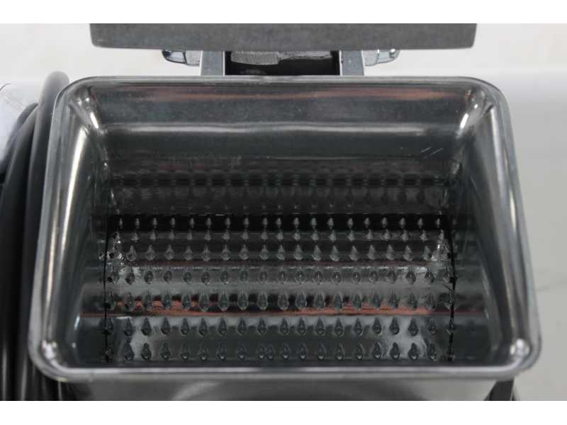 Rallador El&eacute;ctrico Luxor - En aluminio fundido a presi&oacute;n - Funci&oacute;n inverter - 250W