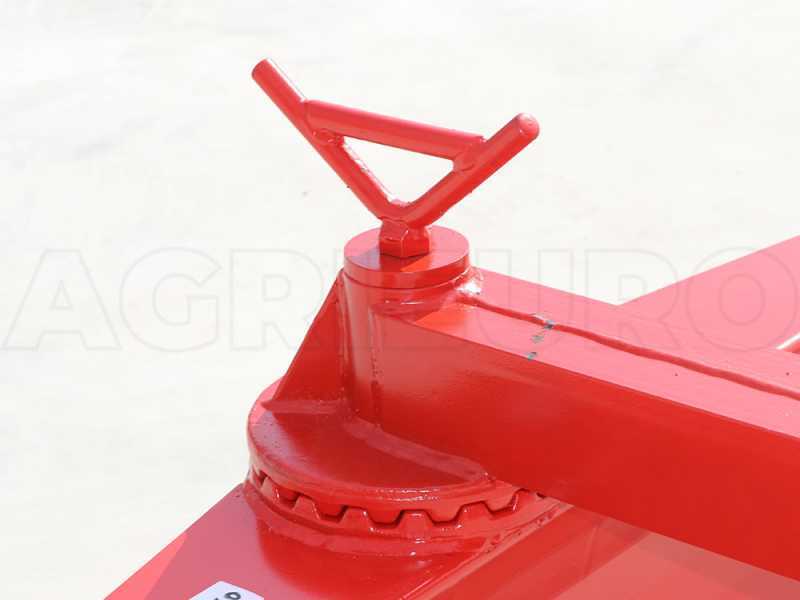 Niveladora para tractor AgriEuro LLM140, serie media, acoplamiento y cuchilla giratorios
