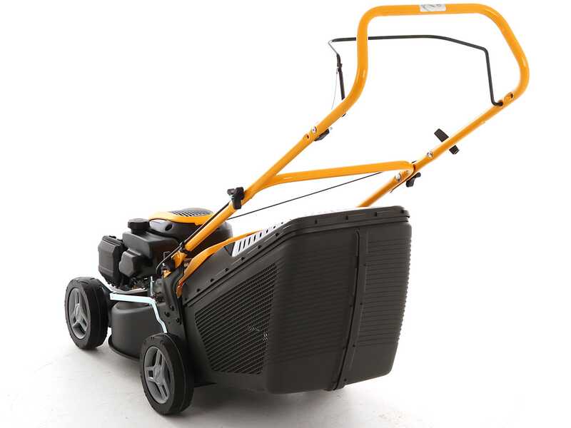 Cortac&eacute;sped de empuje Stiga Collector 43 con motor de gasolina - 123 cc