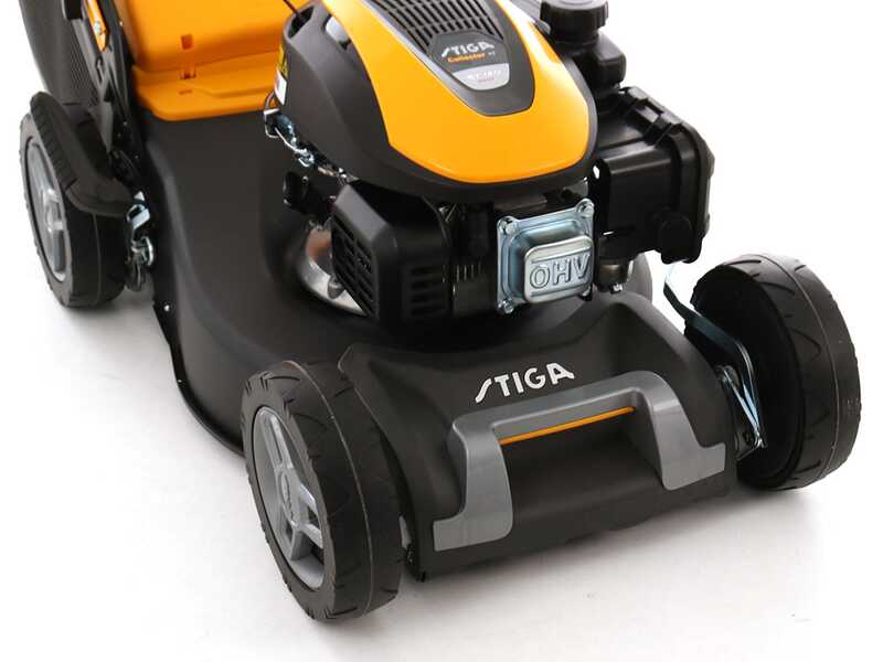 Cortac&eacute;sped de empuje Stiga Collector 43 con motor de gasolina - 123 cc