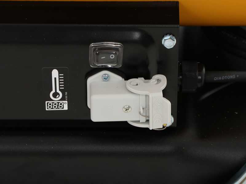 Master mod. B 150 CED - Generador de aire caliente de gas&agrave;oleo directo - 44 kw