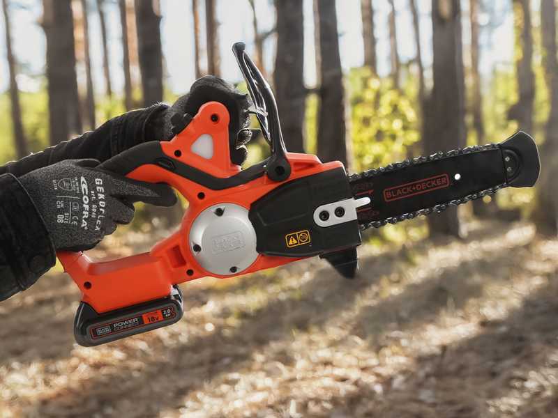 Black &amp; Decker GKC1820L20-QW - Electrosierra - Bater&iacute;a de litio de 18V 2Ah - Espada de 35 cm
