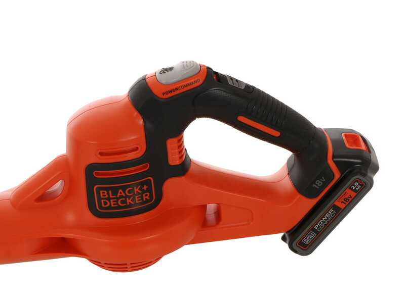 Soplador de bater&iacute;a Black &amp; Decker GWC1820PC-QW PowerCommand + bater&iacute;a 18V 2Ah gratis