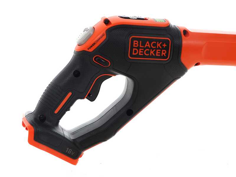 Black &amp; Decker STC1840EPC-QW - Cortabordes de bater&iacute;a 18V 4Ah + bater&iacute;a 18V 2Ah gratis