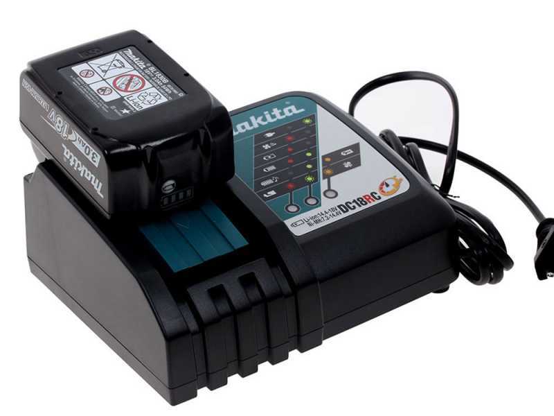 Electrosierra de bater&iacute;a Makita DUC254CZ - bater&iacute;as de 3Ah 18V y cargador de bater&iacute;a incluidos