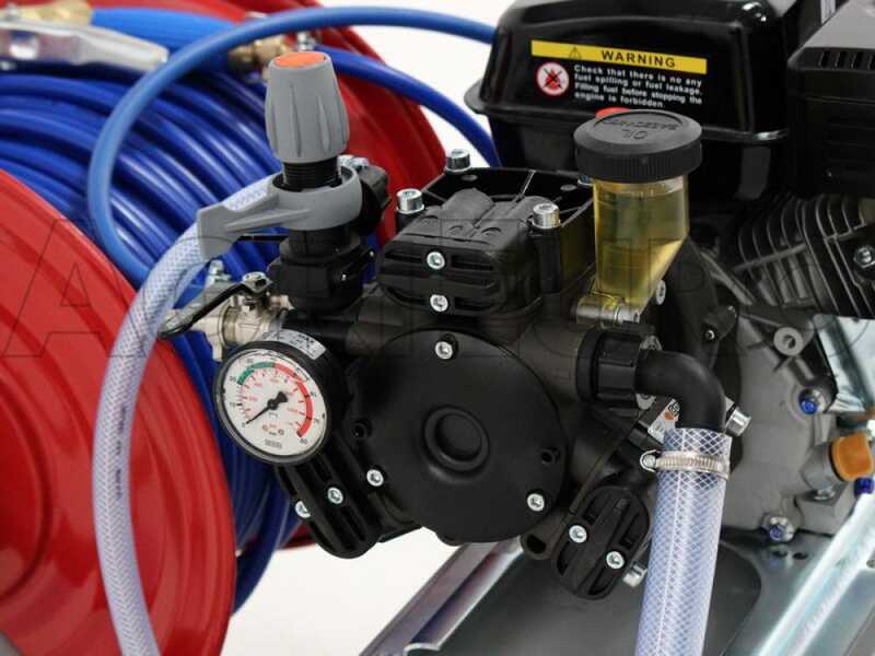 Motobomba fumigadora con carro - Bomba Comet APS41 - motor de gasolina Loncin G160F