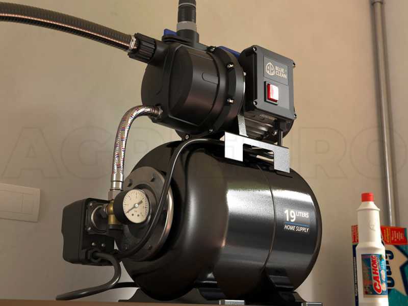 Bomba el&eacute;ctrica autocebante con autoclave Annovi &amp; Reverberi ARGP 600PB, potencia 600 W