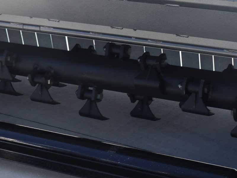 BlackStone BM180 - Trituradora para tractor - Serie medio-ligera Blackstone BM180