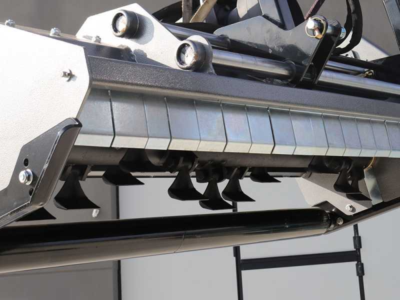 BlackStone BM 150 Hydro - Trituradora para tractor - Serie media - Desplazamiento hidr&aacute;ulico