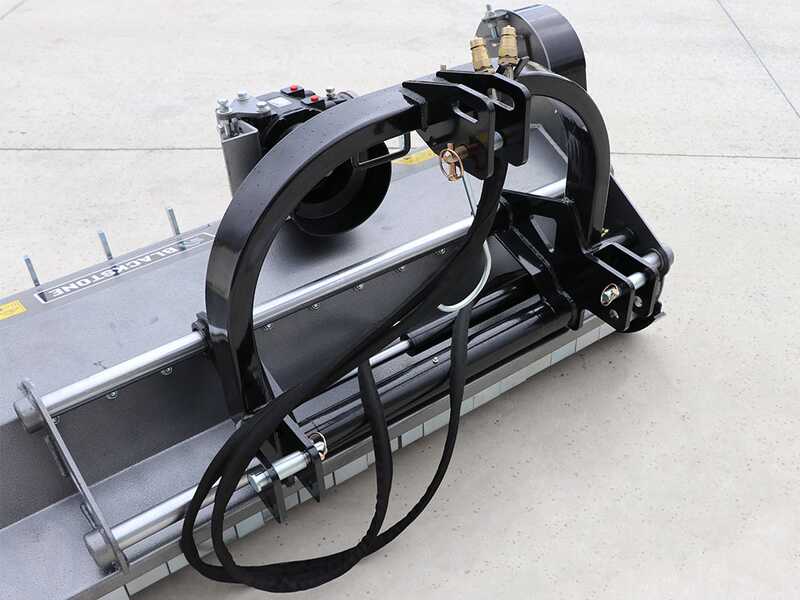 BlackStone BP 165 Hydro - Trituradora para tractor - Serie medio-pesada - Desplazamiento hidr&aacute;ulico