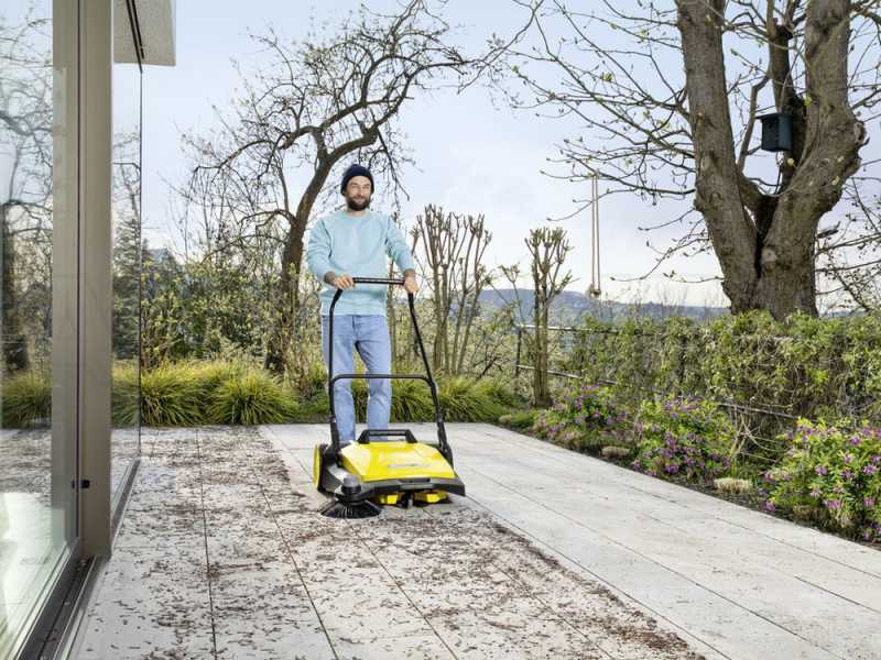 K&auml;rcher S 6 - Barredora manual de empuje con recogedor - altura regulable - dep&oacute;sito 38 litros