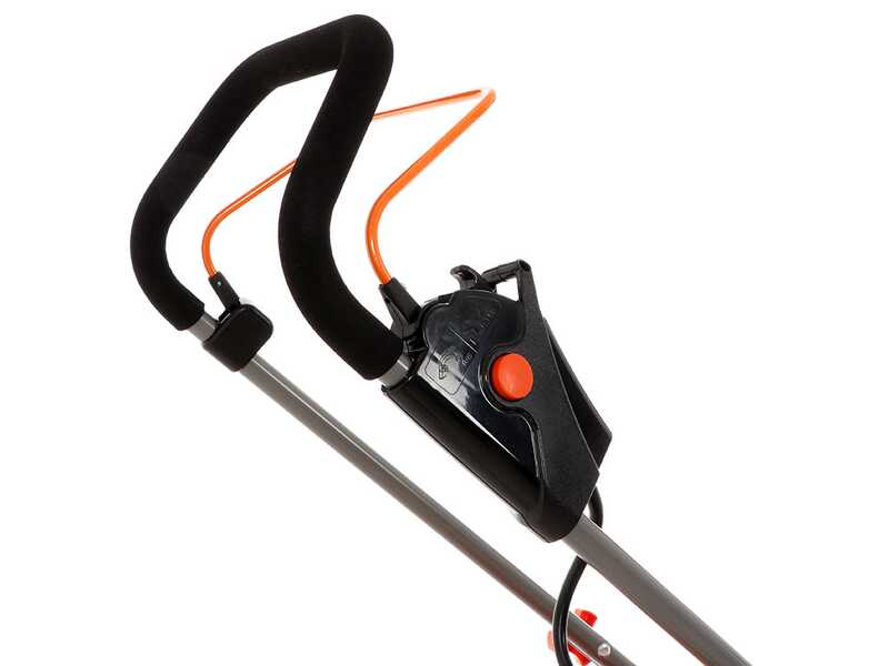 Cortac&eacute;sped el&eacute;ctrico de bater&iacute;a Black &amp; Decker BCMW3318L2-QW - 36V 2.5Ah + bater&iacute;a 18V 2Ah gratis
