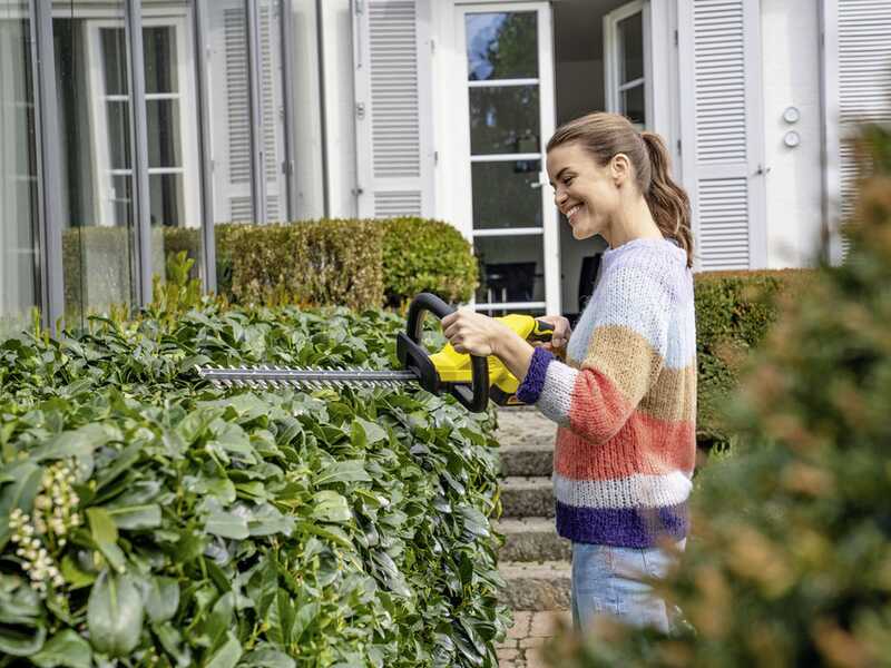 Cortasetos de bater&iacute;a Karcher HGE 18-45 - SOLO M&Aacute;QUINA - BATER&Iacute;A Y CARGADOR NO INCLUIDOS