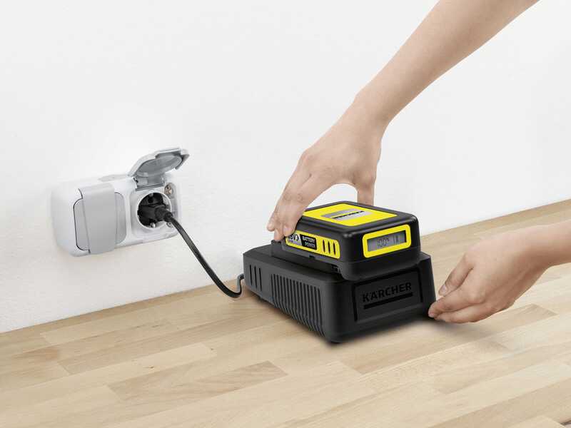 Karcher PHG 18-45 - Cortasetos de bater&iacute;a con p&eacute;rtiga telesc&oacute;pica 18V/2,5Ah