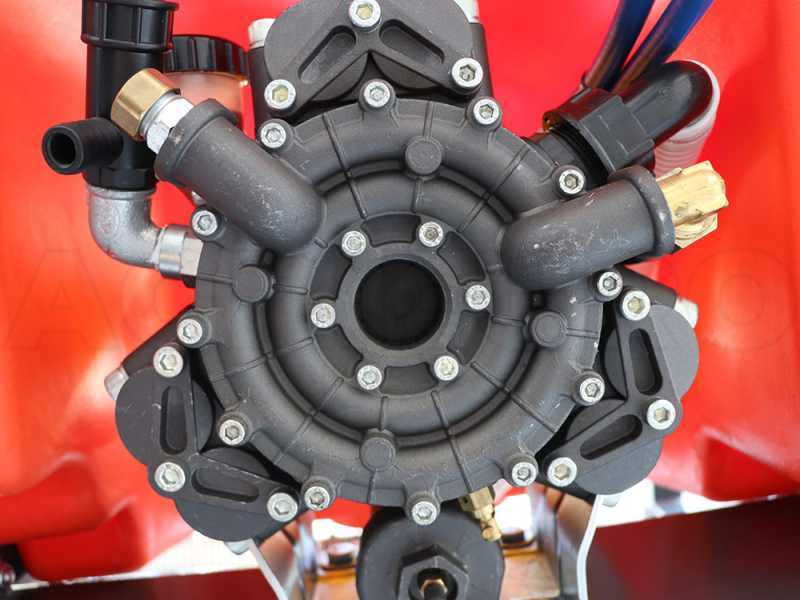 Dal Degan ILEO 300 L - Pulverizador suspendido para tractor - bomba YP 70