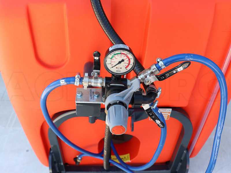 Dal Degan ILEO 400 L - Pulverizador suspendido para tractor - Bomba APS 51