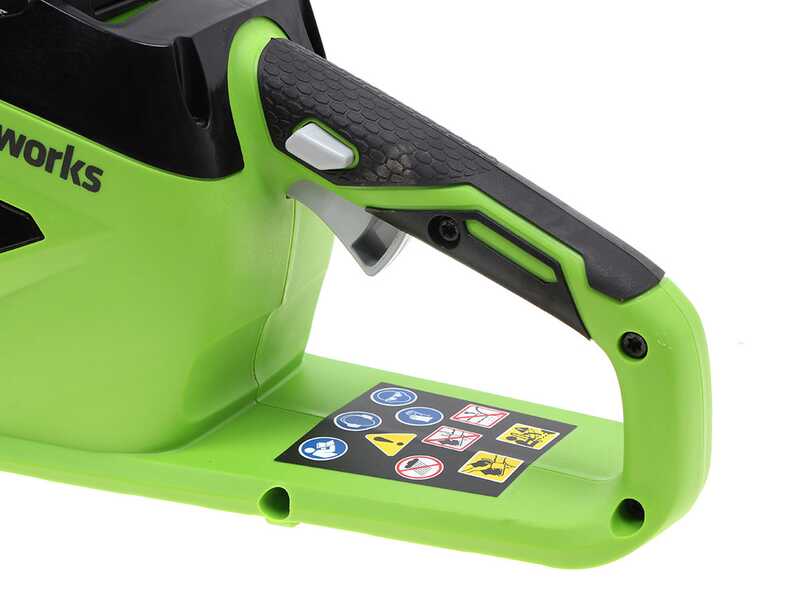 Greenworks GD40CS15 - Electrosierra de bater&iacute;a 40V - Espada 35 cm