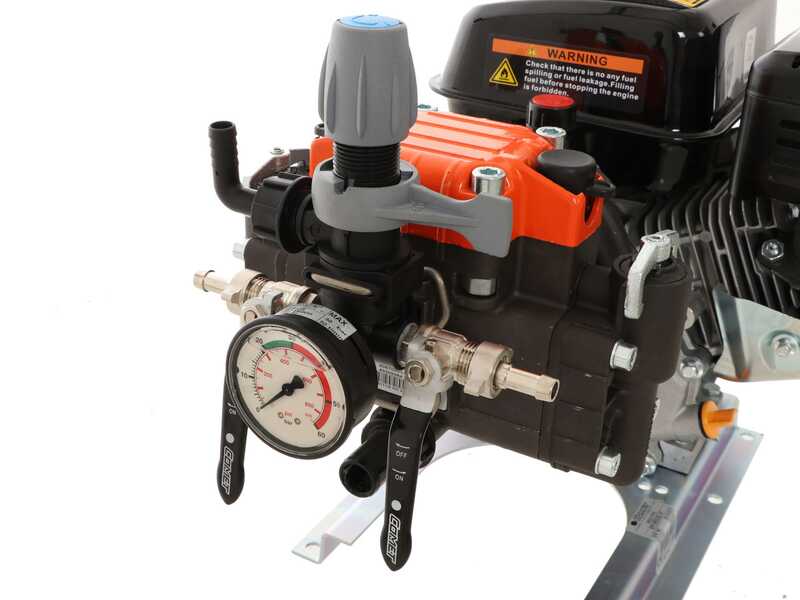 Bomba fumigadora de gasolina con bomba Comet MP 30 - Motor Loncin G200F