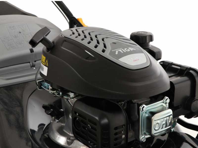 Cortac&eacute;sped autopropulsado Alpina AL5 46 SA con motor de gasolina ST 140 de 139 cc