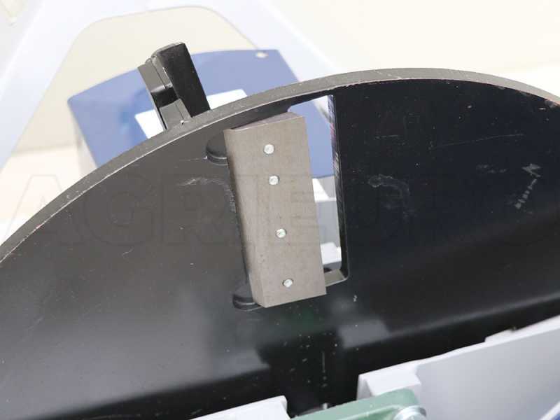 BullMach ZEUS 100 PTO - Biotrituradora para tractor - Con enganche de 3 puntos