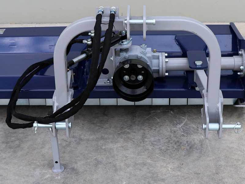 BullMach MAIA 155 SH - Trituradora para tractor - Serie media - Desplazamiento hidr&aacute;ulico
