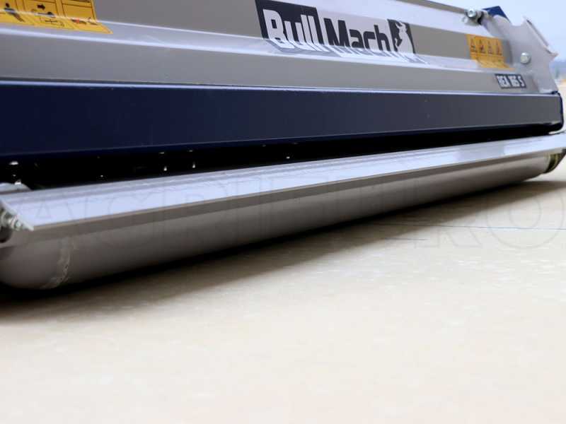 BullMach Rea 145 SH - Trituradora para tractor - Serie media - Desplazamiento hidr&aacute;ulico