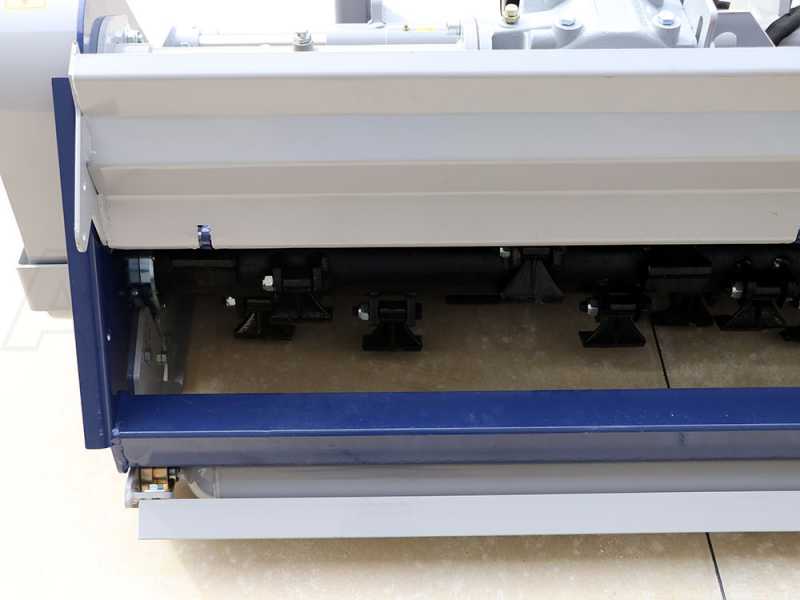 BullMach Rea 145 SH - Trituradora para tractor - Serie media - Desplazamiento hidr&aacute;ulico
