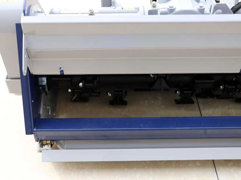 BullMach REA 185 SH - Trituradora para tractor - Serie media - Desplazamiento hidr&aacute;ulico