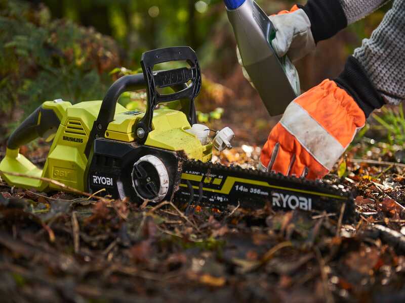 Ryobi RY36CSX35A-150 - Electrosierra de bater&iacute;a 36V 5Ah - Espada de 35 cm