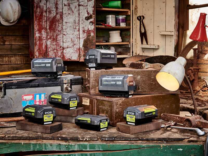 Ryobi RY36CSX35A-150 - Electrosierra de bater&iacute;a 36V 5Ah - Espada de 35 cm