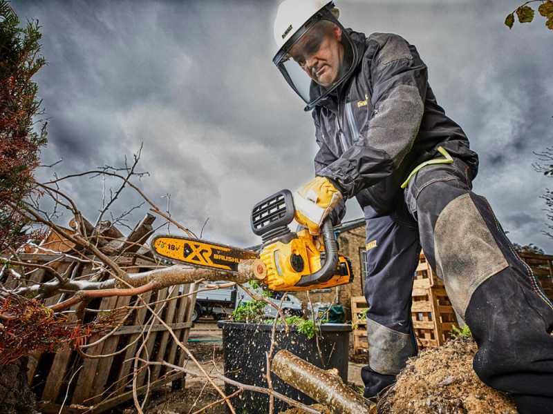 DeWalt DCM565N-XJ - Electrosierra de bater&iacute;a - BATER&Iacute;A Y CARGADOR NO EST&Aacute;N INCLUIDOS