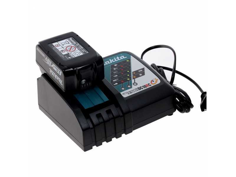 Podadora de bater&iacute;a 36V multifunci&oacute;n Makita DUX60 con p&eacute;rtiga de 108 cm - Bater&iacute;e 2x18V 3Ah