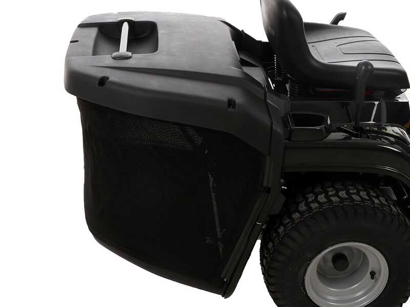 Tractor cortac&eacute;sped con recolector Alpina AT4 84 A, cambio mec&aacute;nico