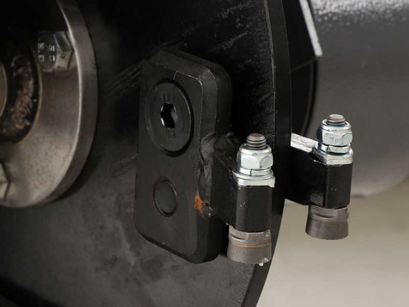 BlackStone SG 420 B&amp;S - Destoconadora - Motor B&amp;S XR2100 420cc - Rotor de corte con 8 fresas de carburo de tungsteno