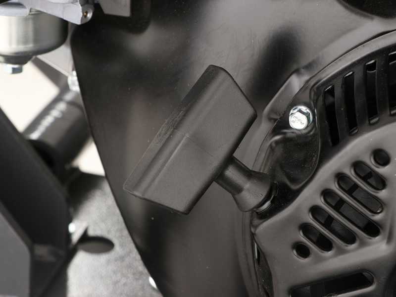 BlackStone SG 420 B&amp;S - Destoconadora - Motor B&amp;S XR2100 420cc - Rotor de corte con 8 fresas de carburo de tungsteno