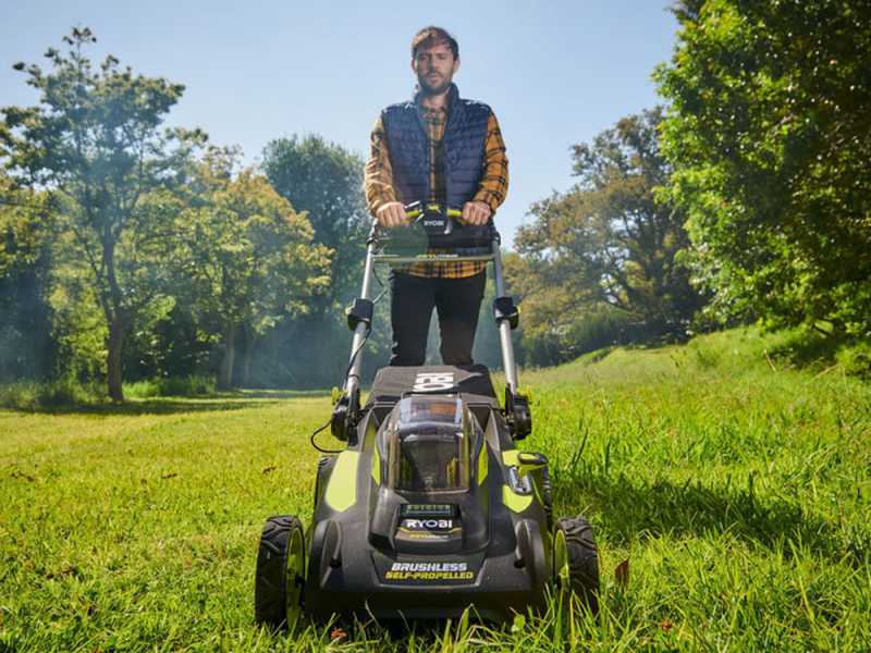 Cortac&eacute;sped de bater&iacute;a RYOBI RY36LMX51A-160 - MAX POWER 36V - 6Ah - saco de 70 l - corte de 51 cm