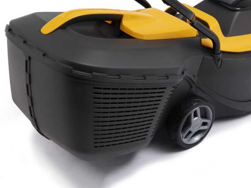 Stiga Collector 132 AE Kit - Cortac&eacute;sped de bater&iacute;a - 20V/4.0Ah - Corte 30 cm