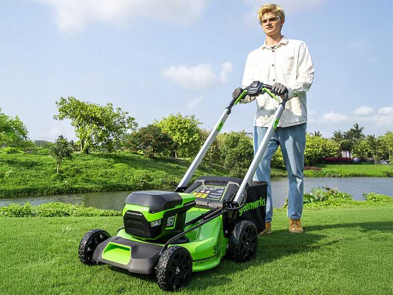 Greenworks GD60LM51SP - Cortac&eacute;sped autopropulsado de bater&iacute;a - BATER&Iacute;A Y CARGADOR NO EST&Aacute;N INCLUIDOS