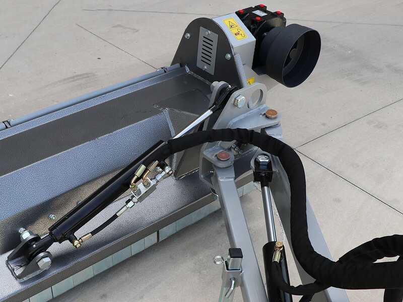 BlackStone BVL 145 L - Trituradora lateral de brazo para tractor - Serie ligera