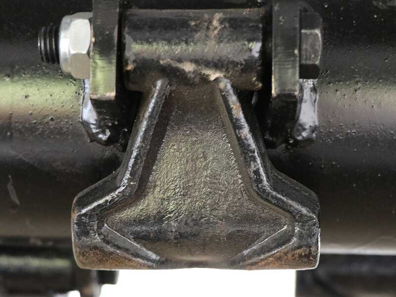 BlackStone BVL 145 L - Trituradora lateral de brazo para tractor - Serie ligera