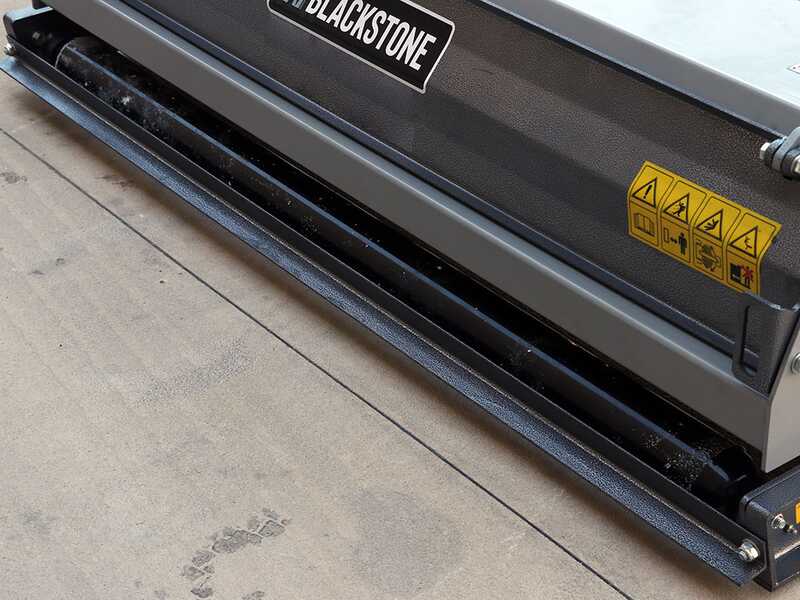 BlackStone BVM 180 M - Trituradora lateral de brazo para tractor - Serie mediana