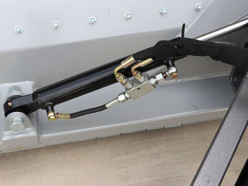 BlackStone BVM 120 M - Trituradora lateral de brazo para tractor - Serie mediana