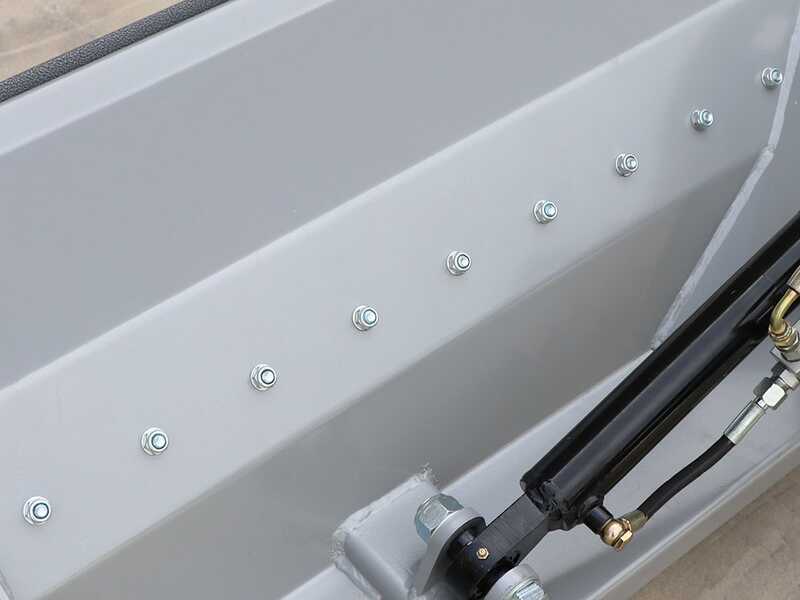 BlackStone BVM 120 M - Trituradora lateral de brazo para tractor - Serie mediana