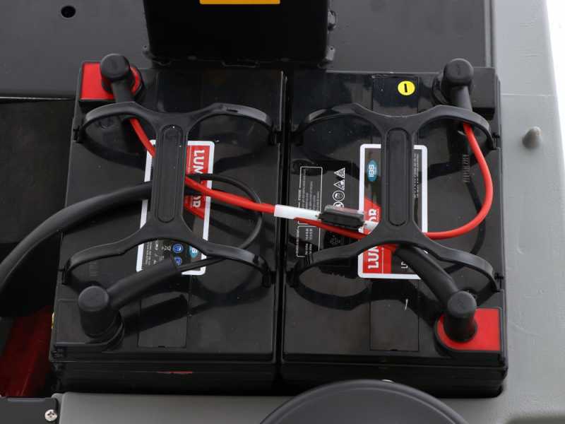 Fregadora de suelos de bater&iacute;a sin cables U.T. LP-430-B - 3 en 1: lava, seca y aspira