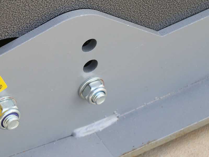 BlackStone BVH 180 H - Trituradora lateral de brazo para tractor - Serie pesada